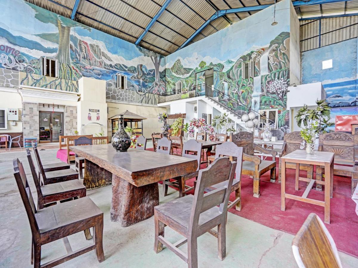 Oyo 90943 Mochi 88 Homestay Probolinggo Eksteriør billede