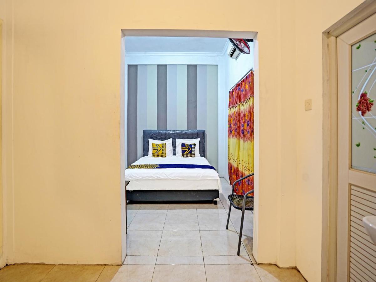 Oyo 90943 Mochi 88 Homestay Probolinggo Eksteriør billede