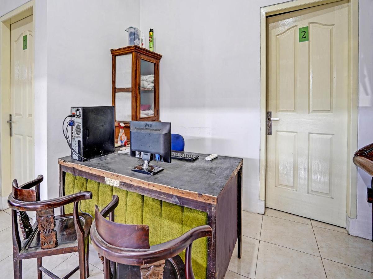 Oyo 90943 Mochi 88 Homestay Probolinggo Eksteriør billede